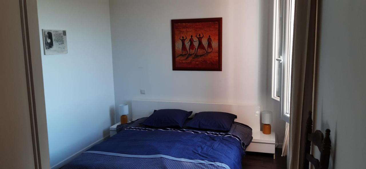 Le Gite Des Cinq Cepages Fréjus Exterior foto